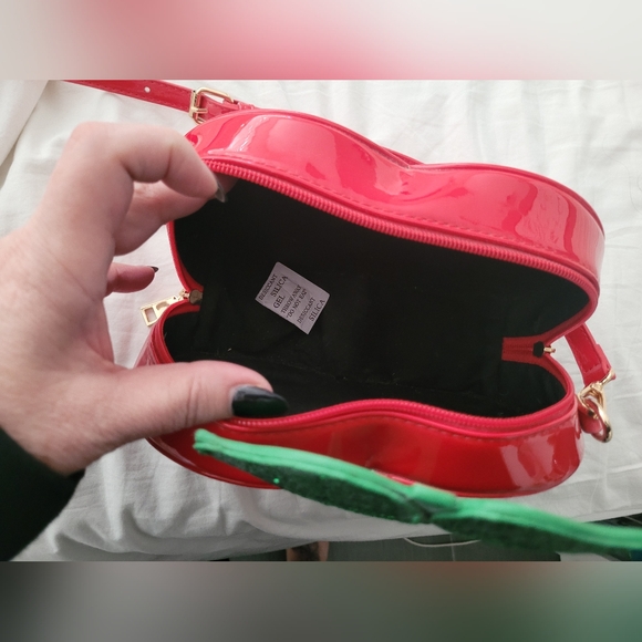 Cherry handbag - Picture 3 of 5